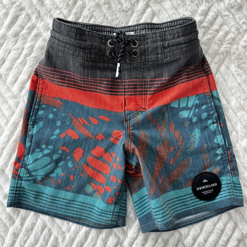 Quiksilver Boys Size 2 Tropical Floral Board Shorts Swim Trunks Red Teal Gray